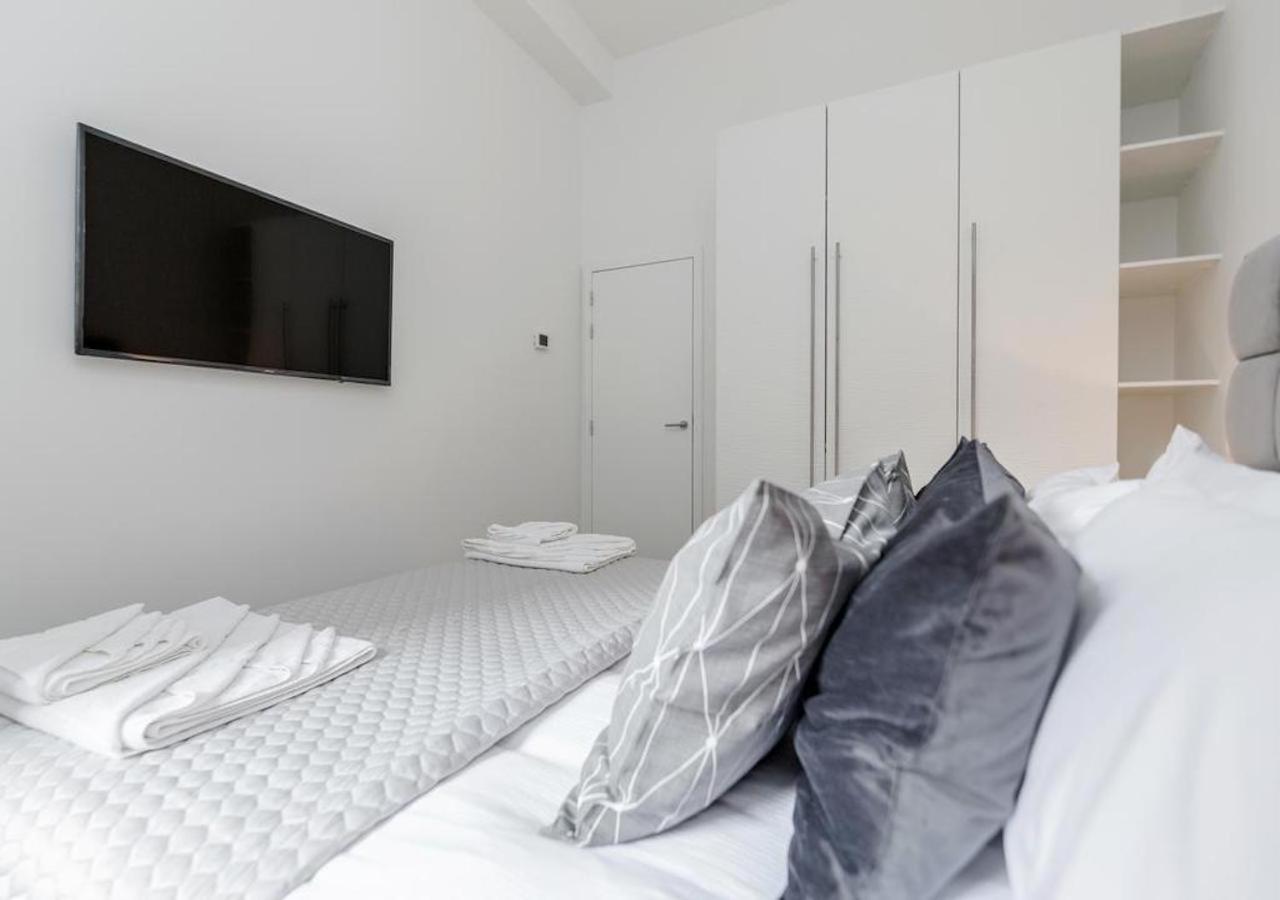 White Piccadilly Apartment Лондон Екстериор снимка