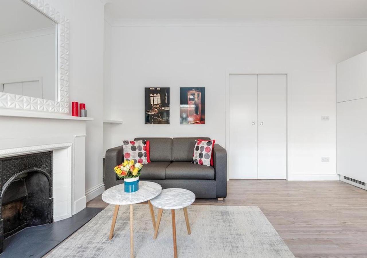 White Piccadilly Apartment Лондон Екстериор снимка