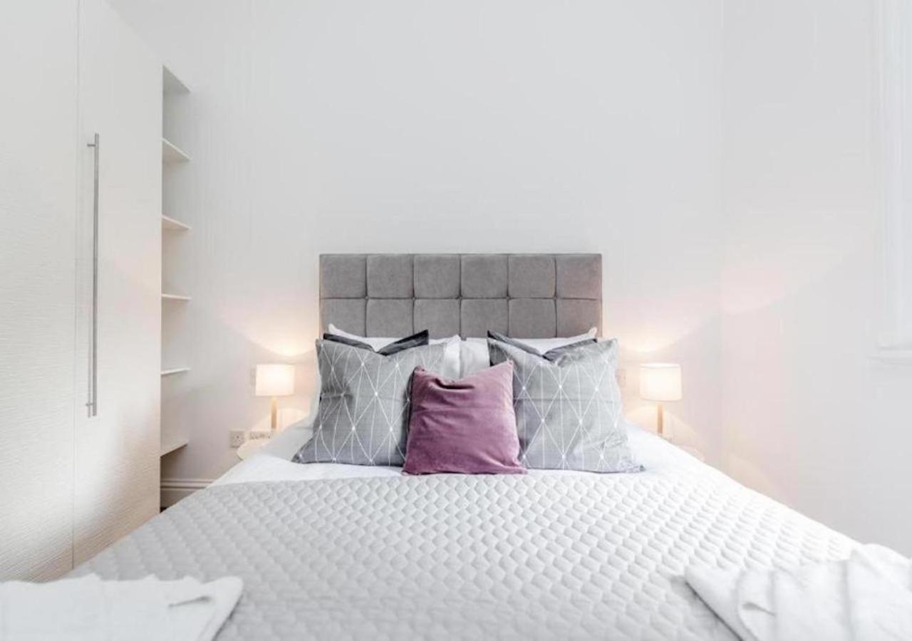 White Piccadilly Apartment Лондон Екстериор снимка