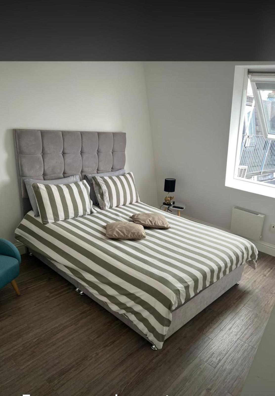 White Piccadilly Apartment Лондон Екстериор снимка